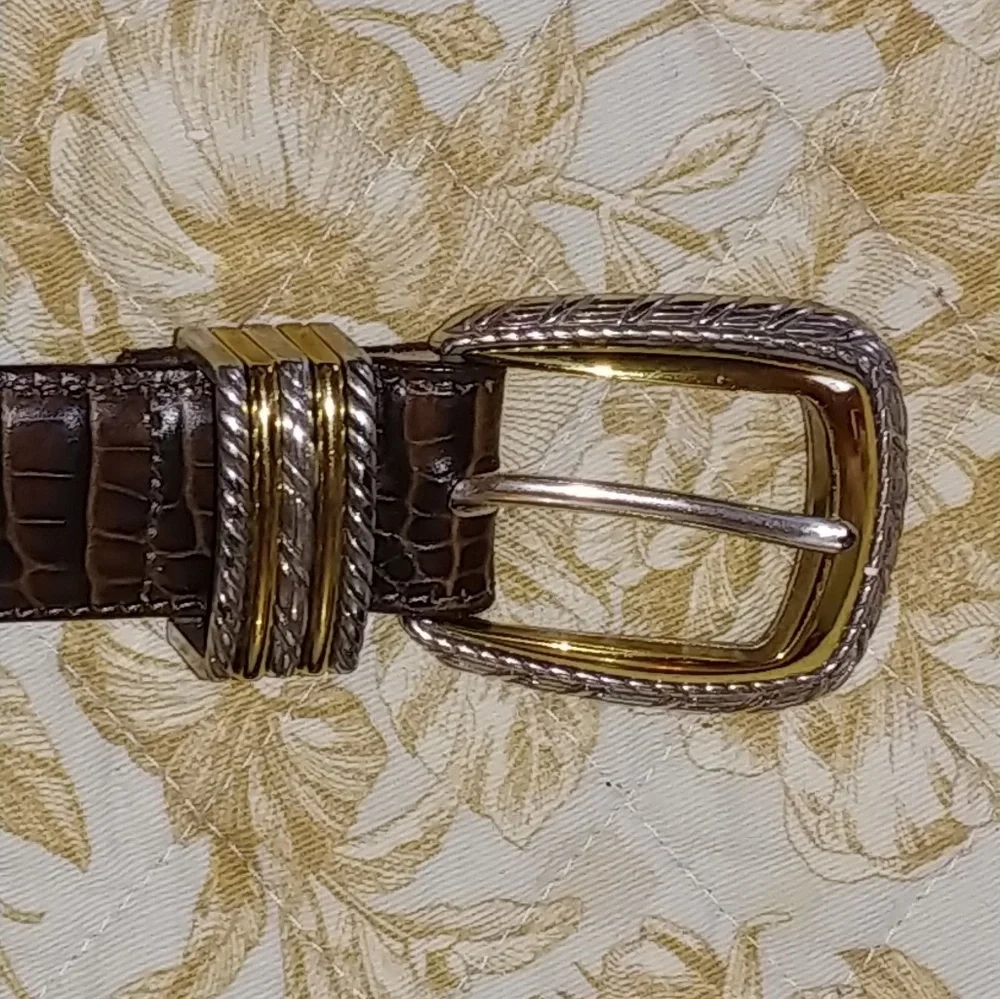 Brighton Classics Women's Croc Embossed Belt Sz 28